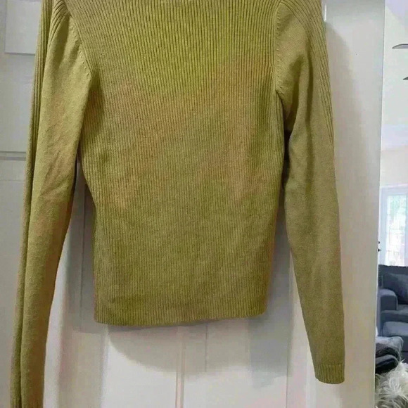 Takeout Camel Colored Turtleneck 90s - Picture 2 of 3